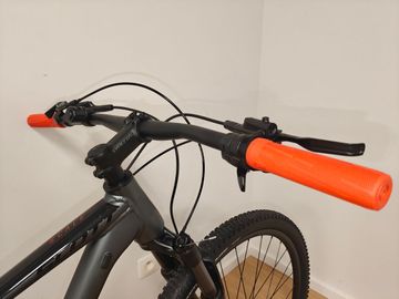 Used Scott Scale 970 2021 2021 Mountainbike, Light Gray, 29 — image 4 of 7