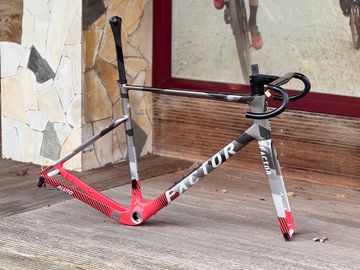 Used Factor ALUTO - Standard Package 2026 Road & Gravel