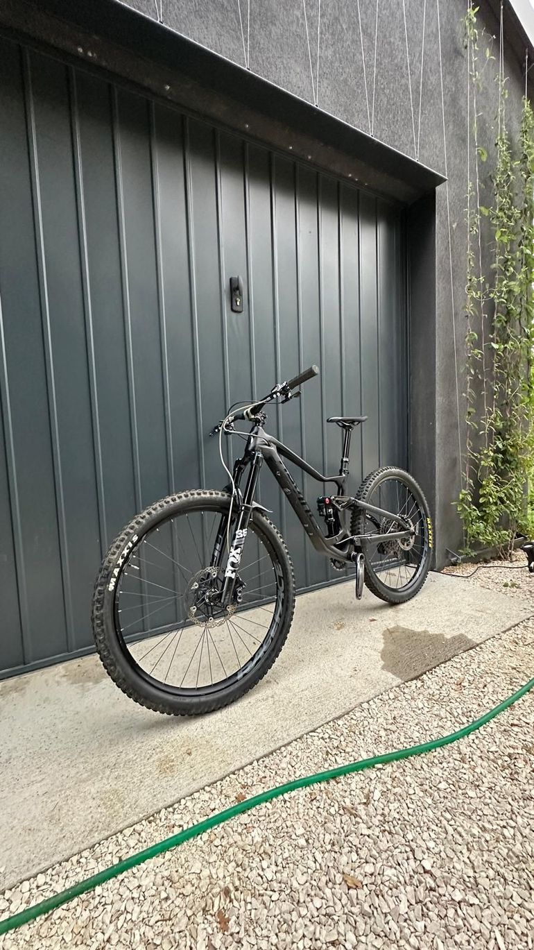 Used Devinci Troy Carbon|Alu GX 12S 2023 2023 Mountainbike — image 7 of 19