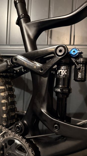 Used Devinci Troy Carbon|Alu GX 12S 2023 2023 Mountainbike — image 17 of 19