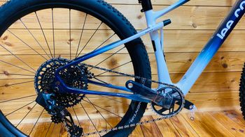 Used Lee Cougan RAMPAGE INNOVA GX EAGLE AXS 12V 2024 Mountainbike, Blau — image 4 of 8