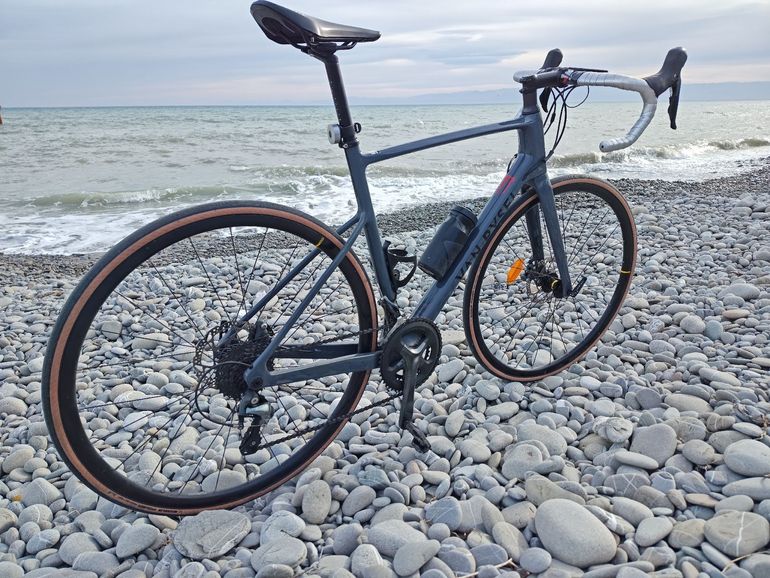 Used Van rysel Road Bike NCR CF Tiagra 2024 2024 Road & Gravel, Light Gray — image 4 of 12