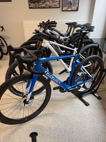 Used Wilier Filante Shimano Ultegra Di2 2025 Road & Gravel, Blau — image 8 of 8