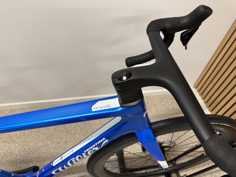 Used Wilier Filante Shimano Ultegra Di2 2025 Road & Gravel, Blau — image 4 of 8