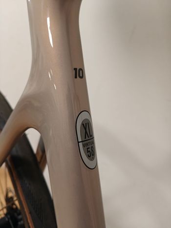 Used Scott Addict RC 10 2022 2022 Road & Gravel, Light Gray — image 6 of 7