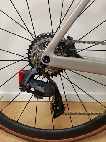 Używany Scott Addict RC 10 2022 2022 Road & Gravel — zdjęcie 3 z 7