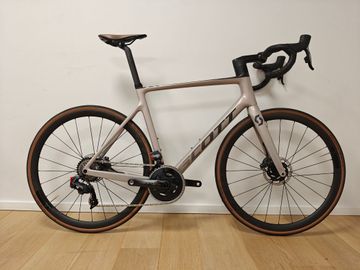 Używany Scott Addict RC 10 2022 2022 Road & Gravel — zdjęcie 1 z 7