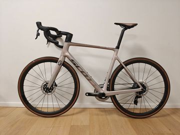 Używany Scott Addict RC 10 2022 2022 Road & Gravel — zdjęcie 7 z 7