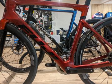 Gebrauchtes Fuji Transonic 2.1 2022 2022 Road & Gravel, Rot — Bild 10 von 13
