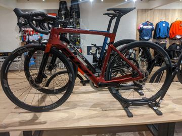 Gebrauchtes Fuji Transonic 2.1 2022 2022 Road & Gravel, Rot — Bild 9 von 13