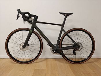 Used Scott Addict RC 30 2024 2024 Road & Gravel — image 7 of 7