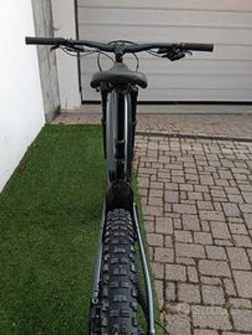 Used Giant Reign E+2 2022 Mountainbike, Black — image 6 of 10