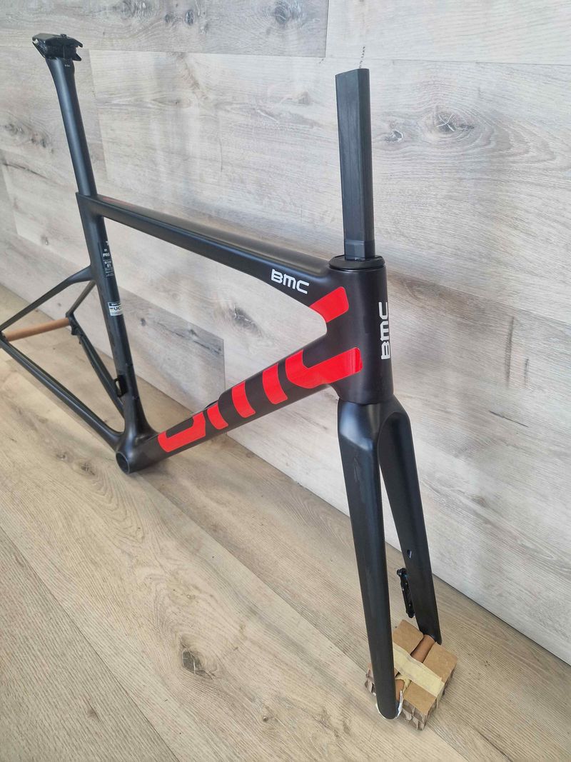 BMC FRAME SLR01 - WITHOUT HANDLEBAR Frameset 2025 Road & Gravel usato, Nero — immagine 3 di 4