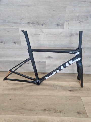 Brugt BMC FRAME SLR01 - WITHOUT HANDLEBAR Frameset 2025 Road & Gravel — billede 2 af 4