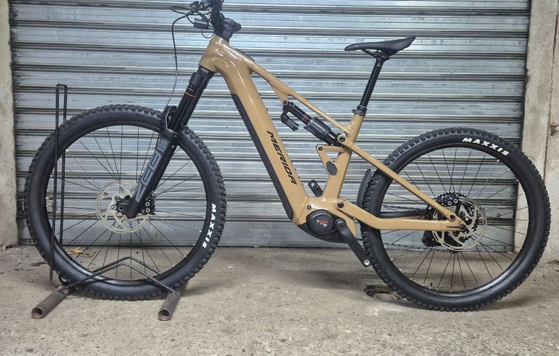 Used Merida EONE-EIGHTY 500 Sram Eagle 70 2025 Mountainbike, Orange — image 2 of 11