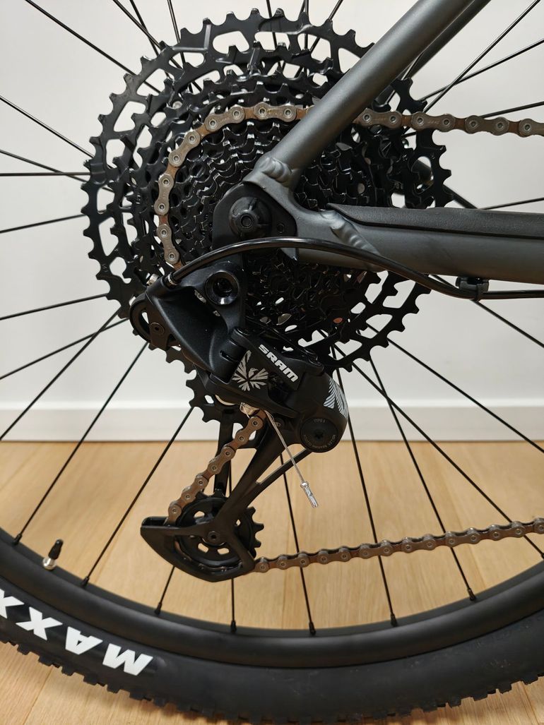 Used Scott Scale 970 2022 2022 Mountainbike, Light Gray, 29 — image 3 of 7