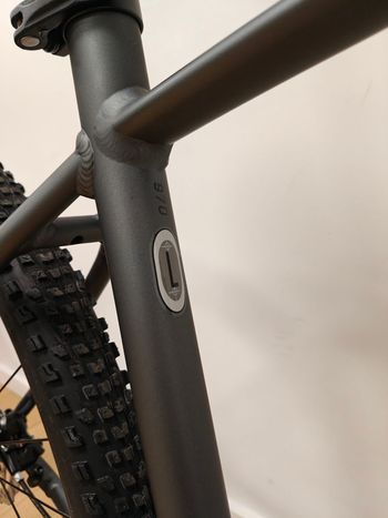 Used Scott Scale 970 2022 2022 Mountainbike, Gris claro — image 6 of 7