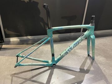 Brugt Specialized S-Works Roubaix SL8 2024 Frameset 2024 Road & Gravel
