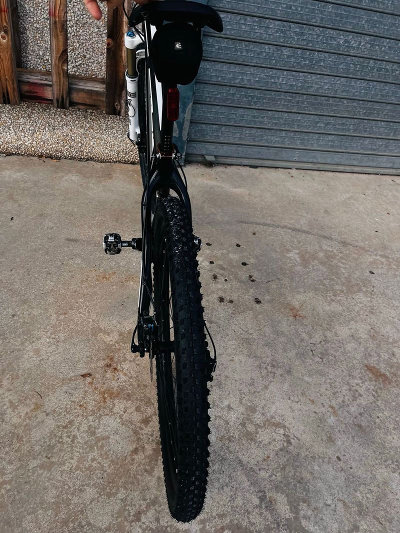 Used Trek Superfly SRAM X9 2017 Mountainbike, Black — image 5 of 8