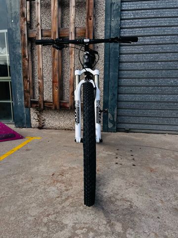 Used Trek Superfly SRAM X9 2017 Mountainbike, Black — image 4 of 8