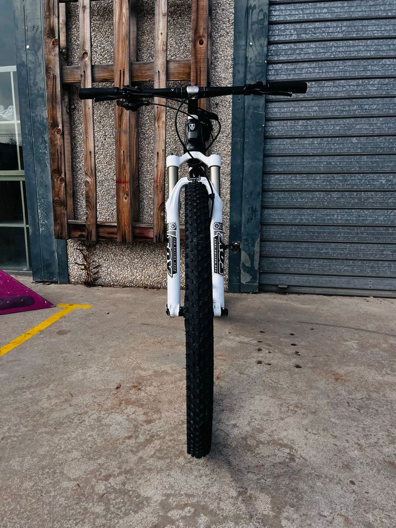 Used Trek Superfly SRAM X9 2017 Mountainbike, Black — image 4 of 8