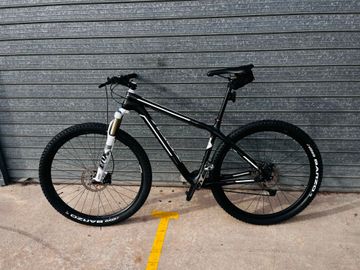 Used Trek Superfly SRAM X9 2017 Mountainbike, Black — image 2 of 8