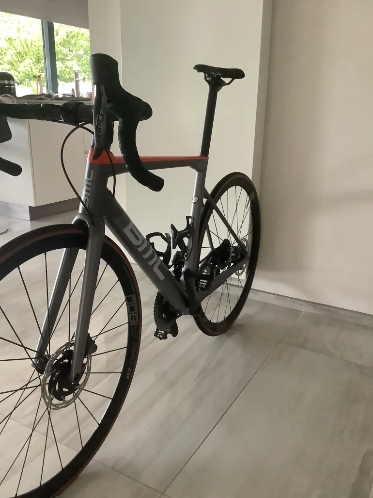 teammachine slr02 disc one 2020