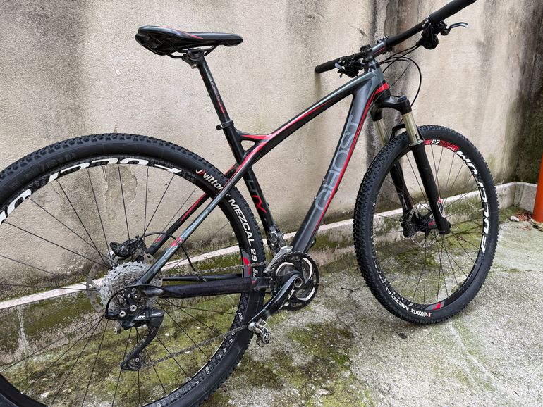 Used Ghost HTX 2018 Mountainbike, Black — image 1 of 7