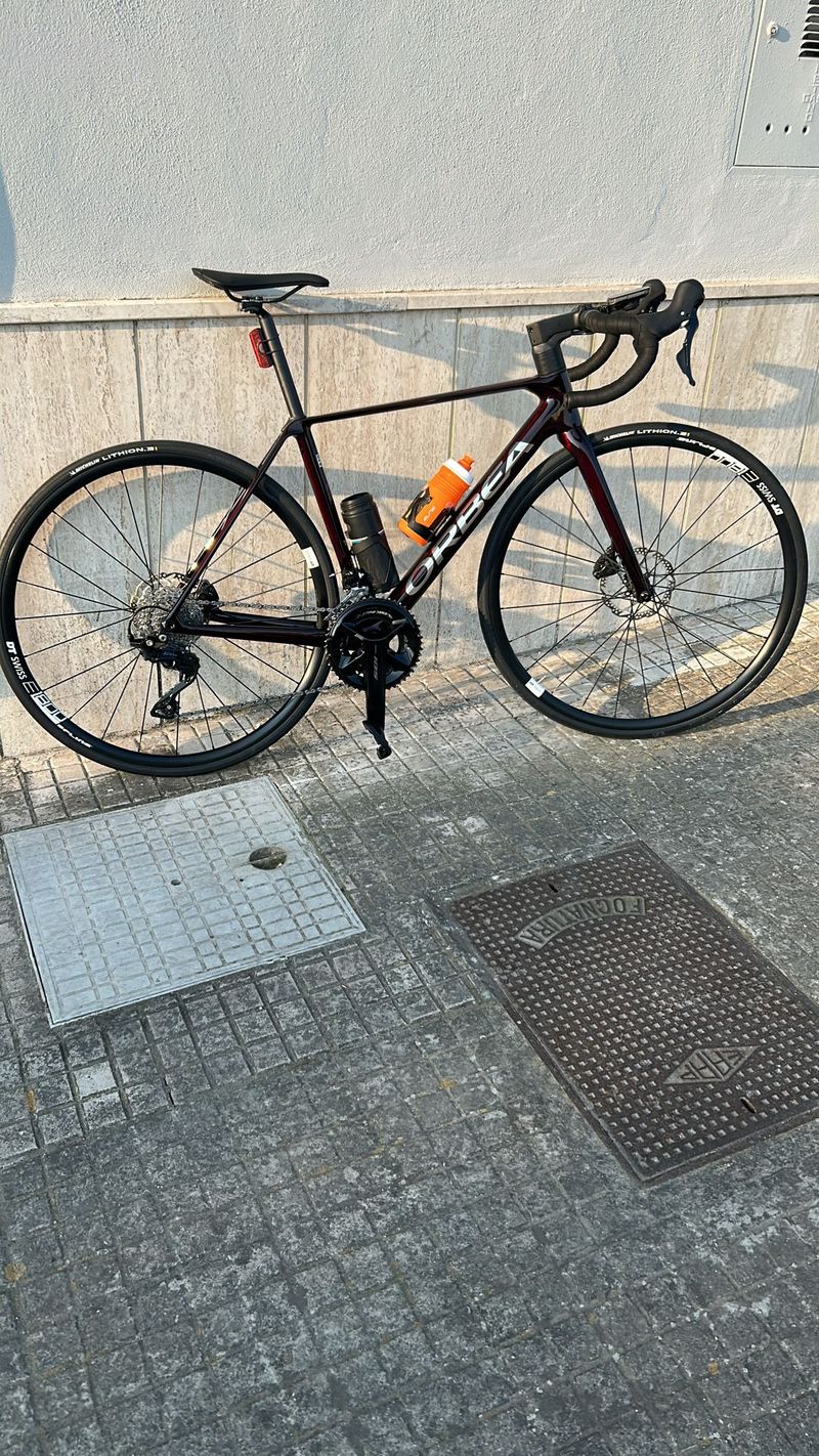 Used Orbea ORCA M30 2024 2024 Road & Gravel, Purple — image 8 of 8