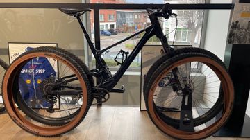 Brugt Scott Spark 970 blue (EU) 2024 2024 Mountainbike — billede 11 af 12
