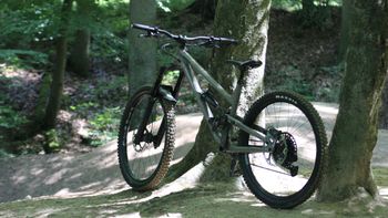 Used Commencal CLASH RIDE NEW ROCKSHOX 2022 2022 Mountainbike, White, 27.5 — image 4 of 6