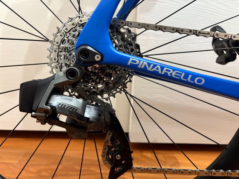Pinarello Prince SRAM Rival eTap AXS 2022