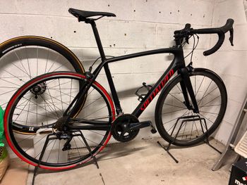 Used Specialized Tarmac Comp 2019 2019 Road & Gravel, Black — image 1 of 3