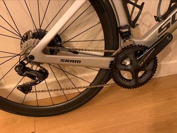 Brugt Scott Foil Shimano Ultegra Di2 2024 Road & Gravel — billede 6 af 9