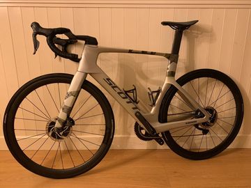 Brugt Scott Foil Shimano Ultegra Di2 2024 Road & Gravel — billede 2 af 9