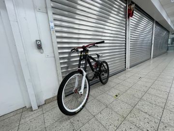 Used Merida UMF Freddy Two 2012 Mountainbike, Black — image 1 of 7