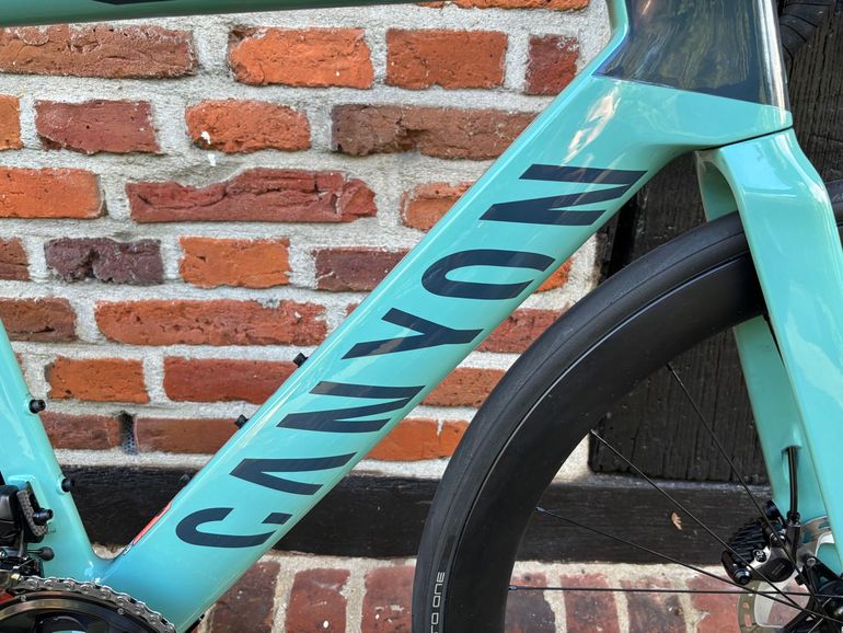 Used Canyon Aeroad CF SLX 8 Di2 2023 2023 Road & Gravel, Grün — image 3 of 19