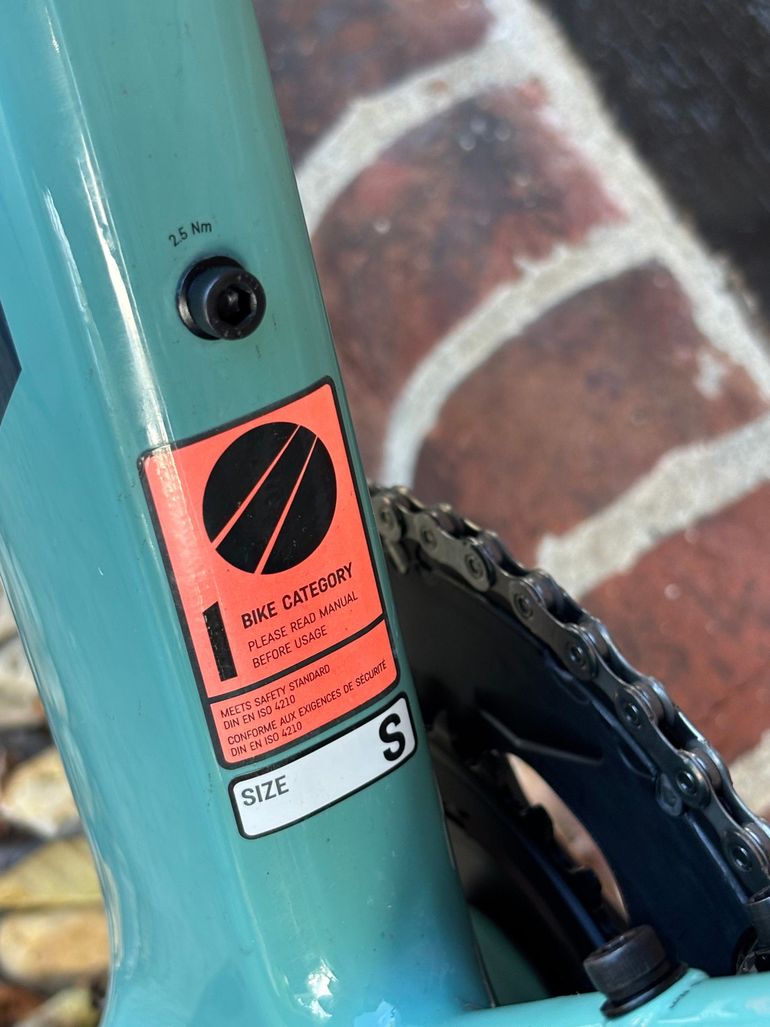 Used Canyon Aeroad CF SLX 8 Di2 2023 2023 Road & Gravel, Grün — image 13 of 19