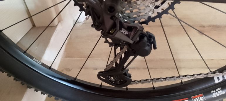 Used Orbea Alma Shimano Deore XT 2024 Mountainbike — image 6 of 9