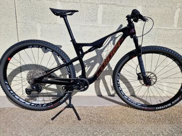 Used Coluer Stake Cr 2026 Mountainbike, Red — image 1 of 7