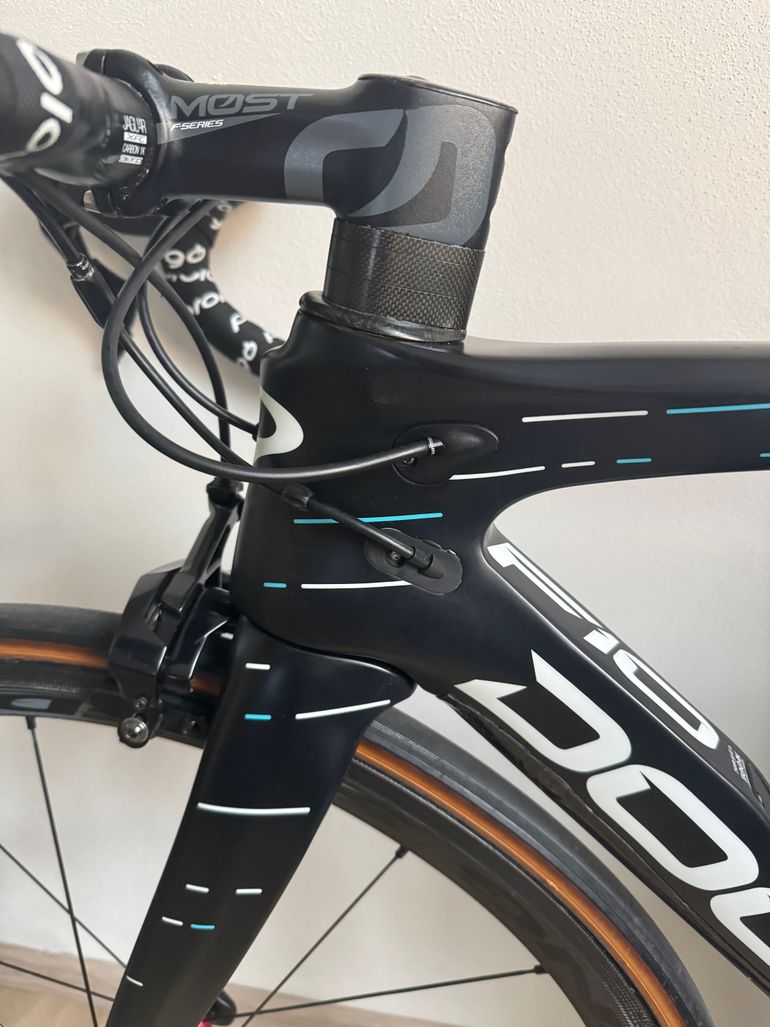 Used Pinarello DOGMA F10 2018 Road & Gravel, Schwarz — image 5 of 9