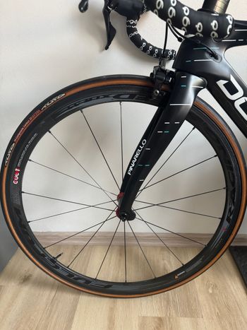 Used Pinarello DOGMA F10 2018 Road & Gravel, Schwarz — image 6 of 9