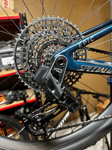 Used Specialized Epic SRAM X01 2025 Mountainbike, Blue — image 3 of 7