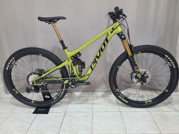 Used Pivot SWITCHBLADE Team XTR w/ Carbon Wheels 2023 2023 MTB
