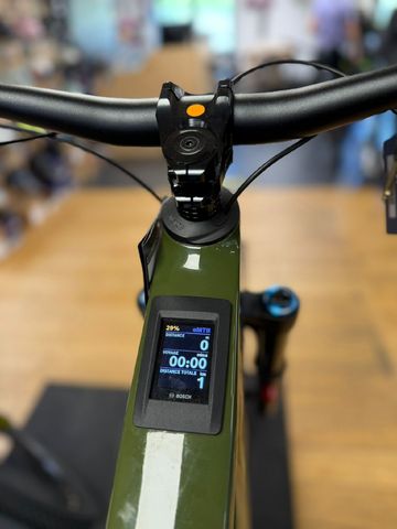 Used Lapierre Overvolt Shimano Deore XT 2025 Mountainbike, Green — image 7 of 10