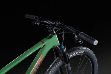 Used Lapierre Prorace CF 7.9 2024 2024 Mountainbike, Green, 29 — image 3 of 3