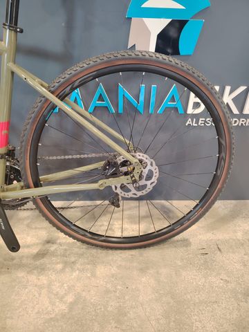 Used Wilier Jaroon 2024 Road & Gravel, Green — image 5 of 12