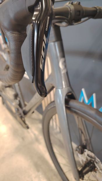 Used Scott Scott Addict 30 2024 Road & Gravel — image 5 of 9