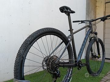 Scott Aspect 950 2025 Mountainbike usato, Grigio chiaro — immagine 3 di 8