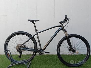 Scott Aspect 950 2025 Mountainbike usato, Grigio chiaro — immagine 1 di 8